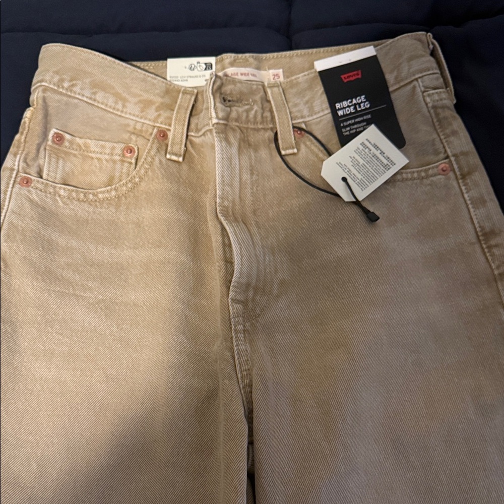 Levi's Ribcage Wide Leg Jeans